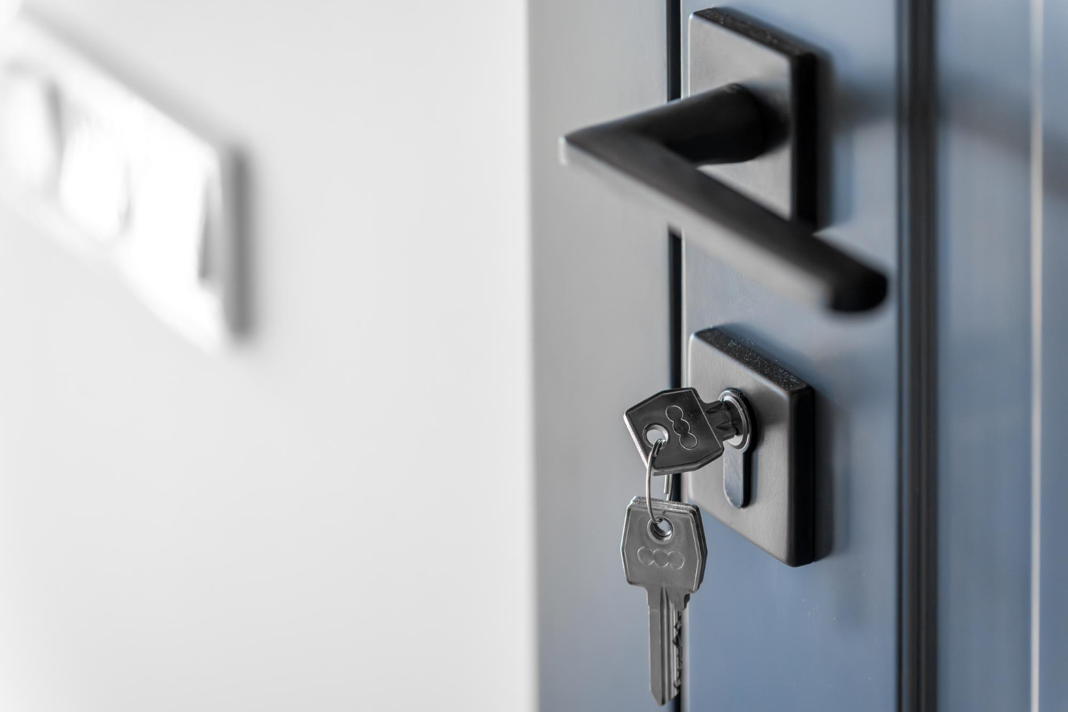 Serrure connect&eacute;e pour l'arriv&eacute;e autonome d'un Airbnb